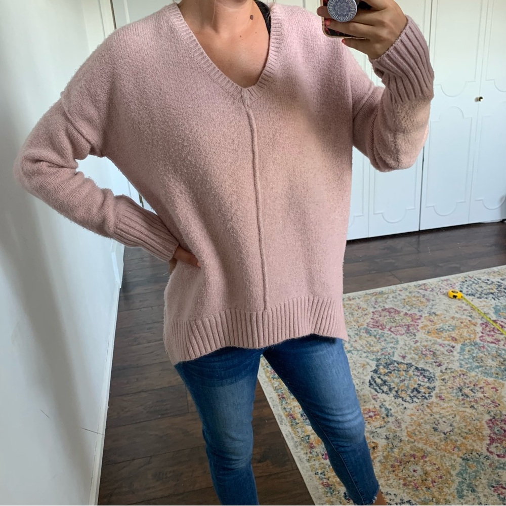 Revolve John + Jenn | Pale Pink V Neck Oversized Thick Sweater